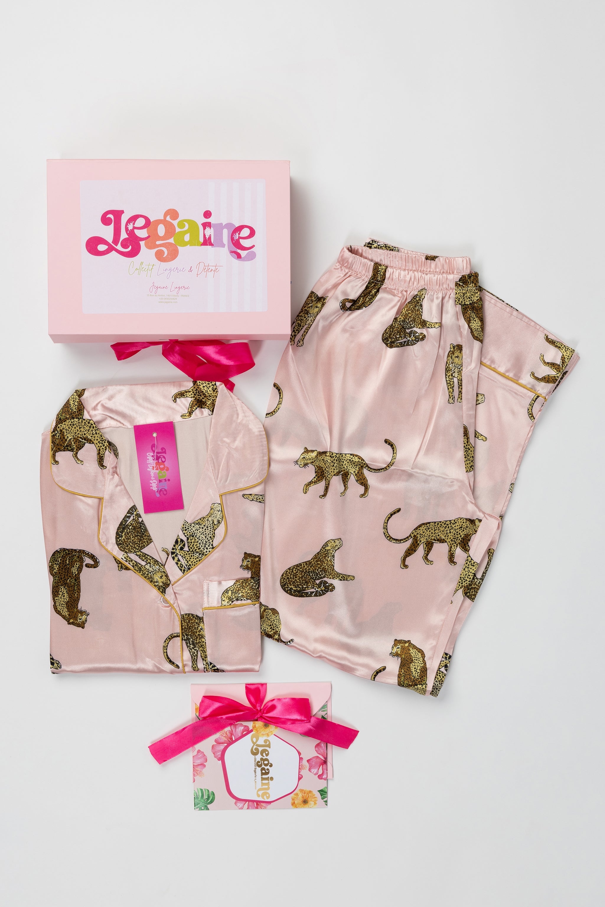 Coffret Satin Rose Pastel & Bien-Être – Pyjama imprimé
