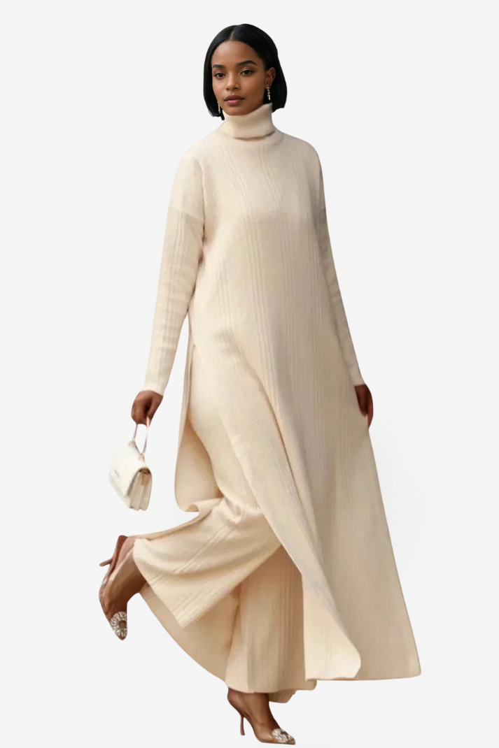 Strickset mit Rollkragenkleid und Hose