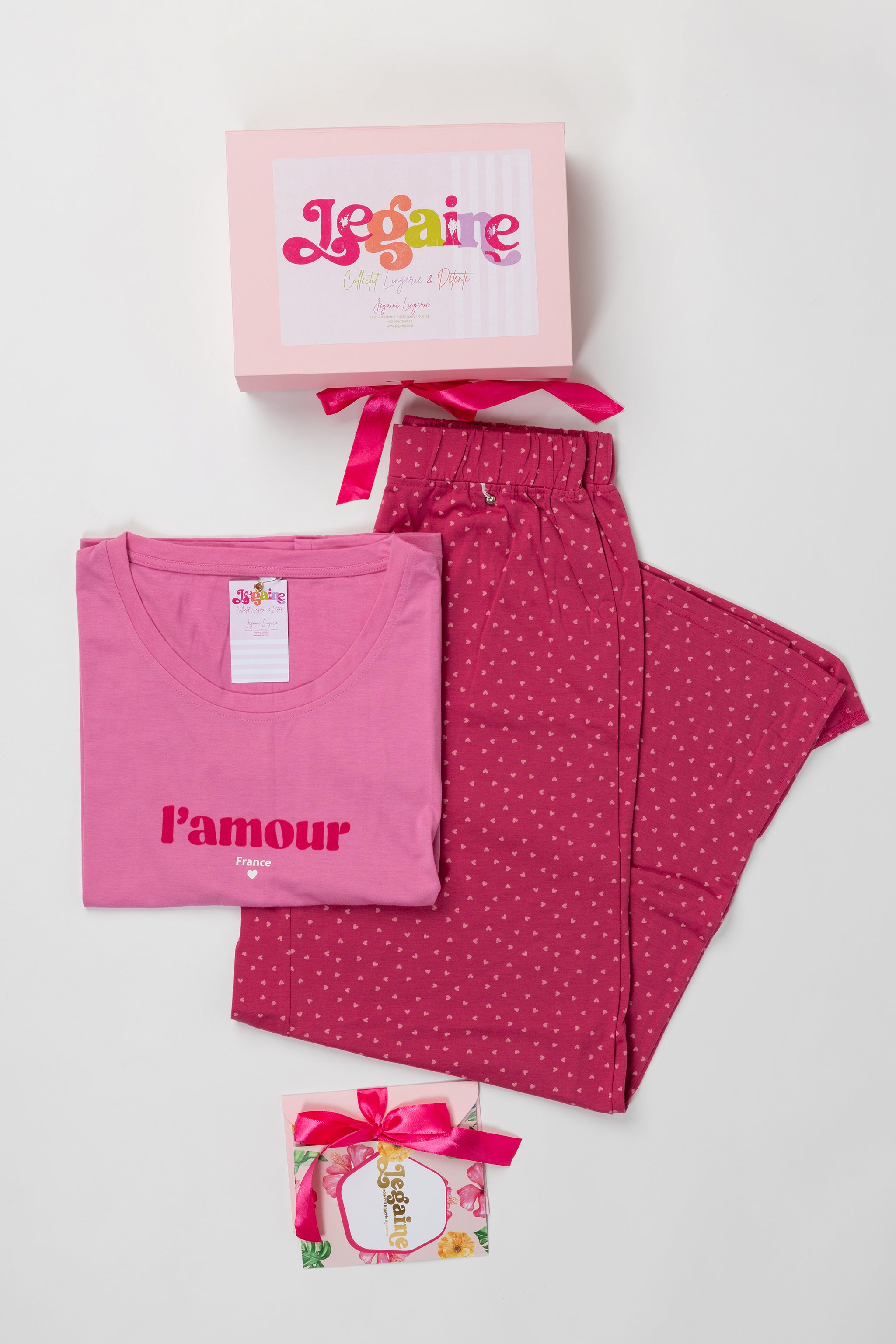 Box cadeau Jegaine avec pyjama femme confortable et accessoires cocooning