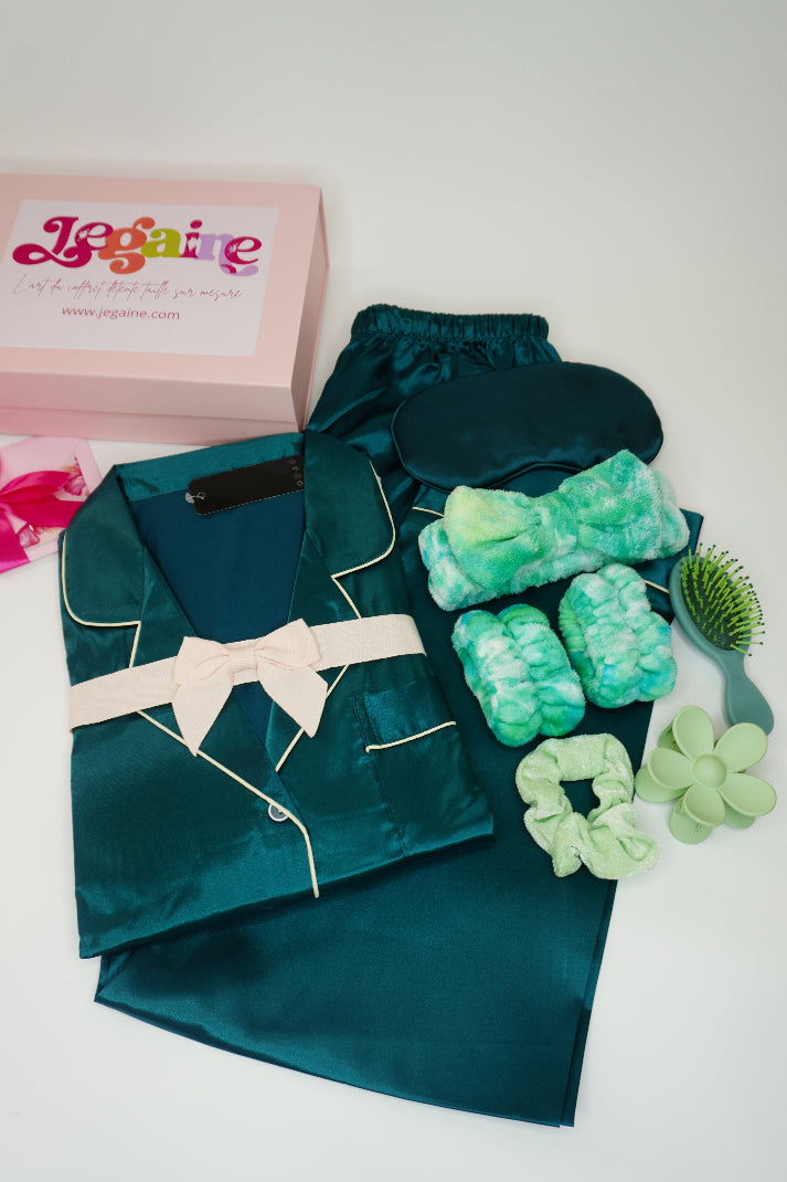 Pyjama longue manches satin vert émeraude