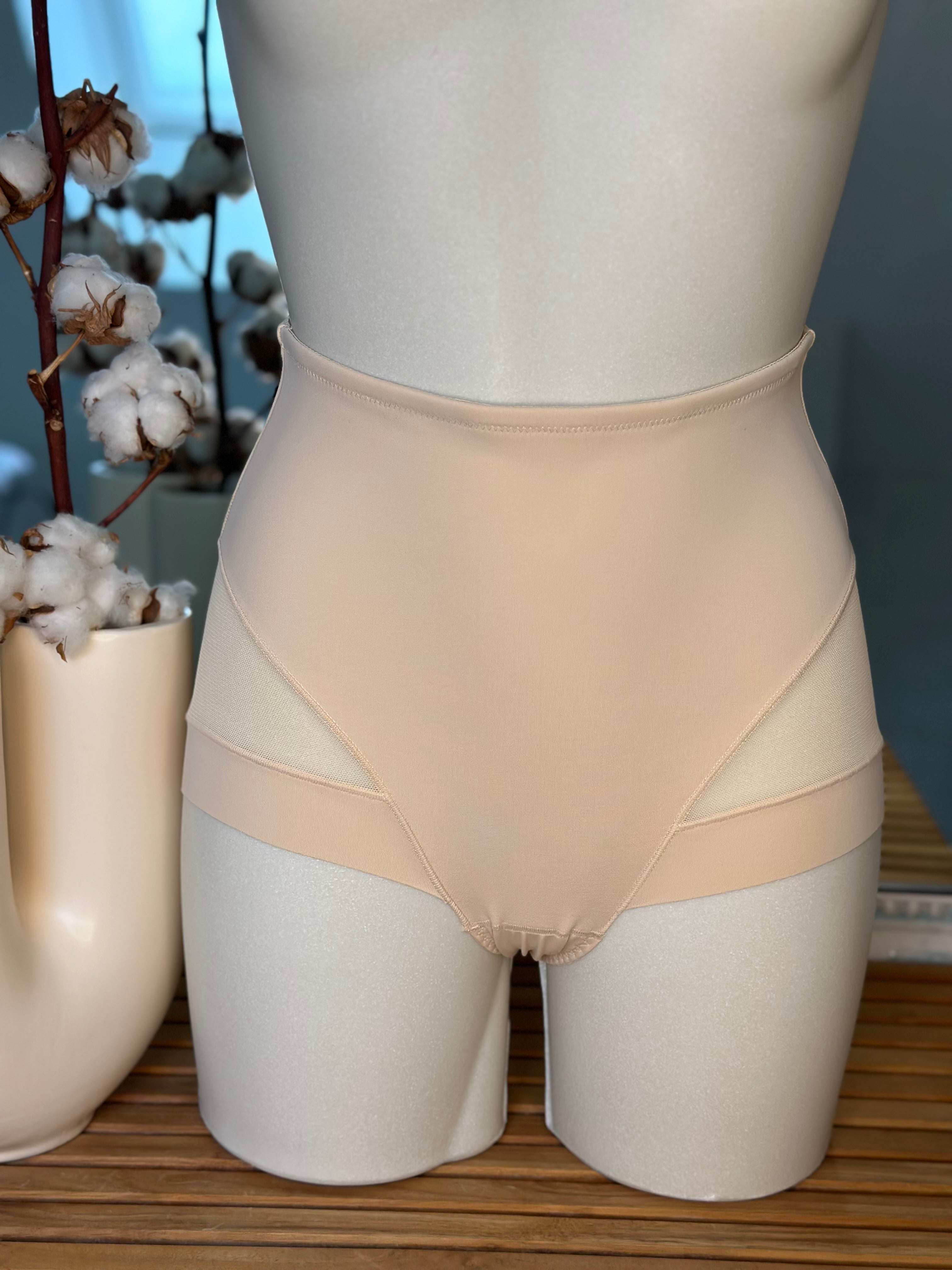 Culotte gainante BODY Sculpte BEIGE 