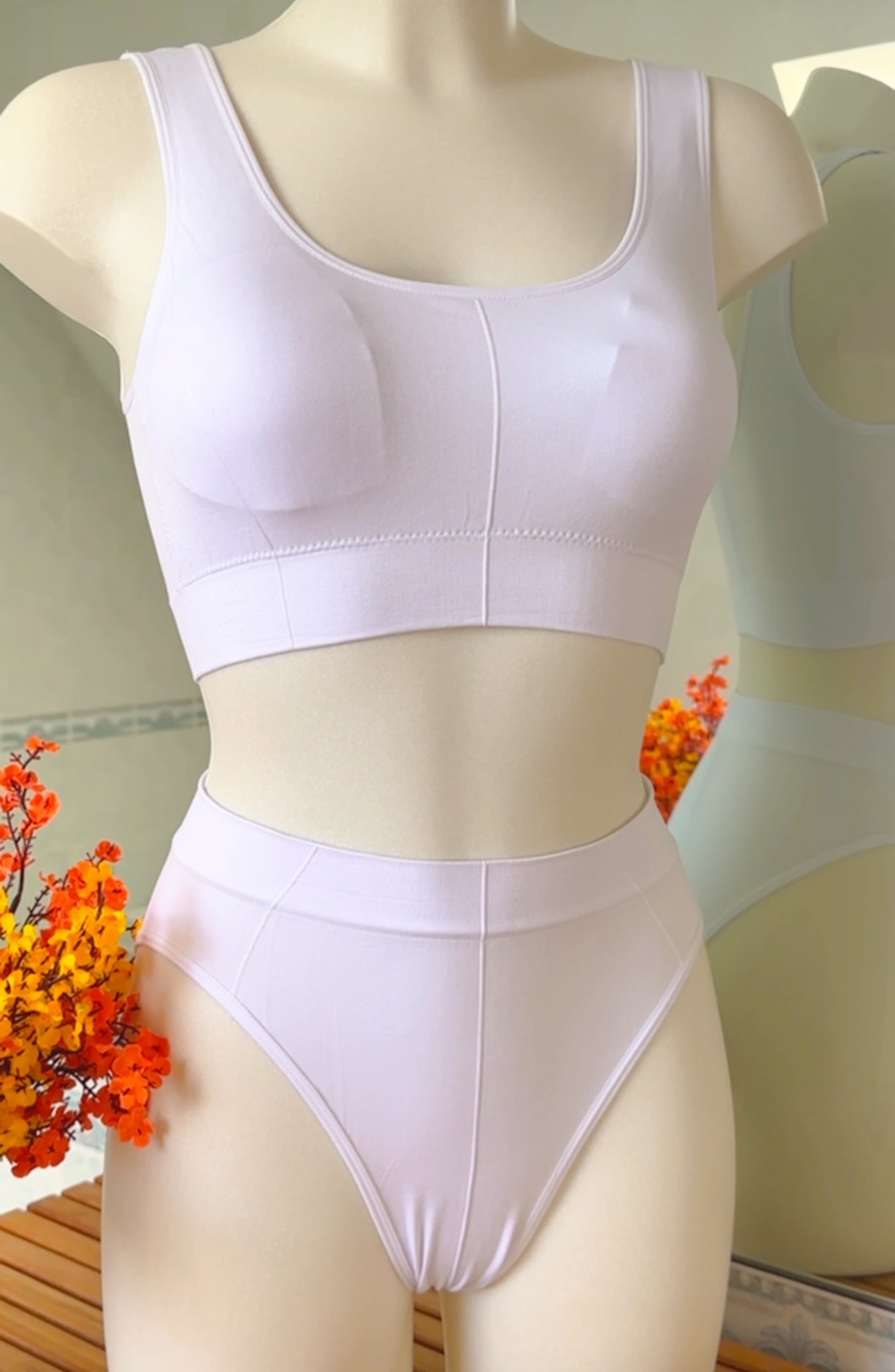 Ensemble Brassière à Bretelles Larges et Culotte Taille Haute