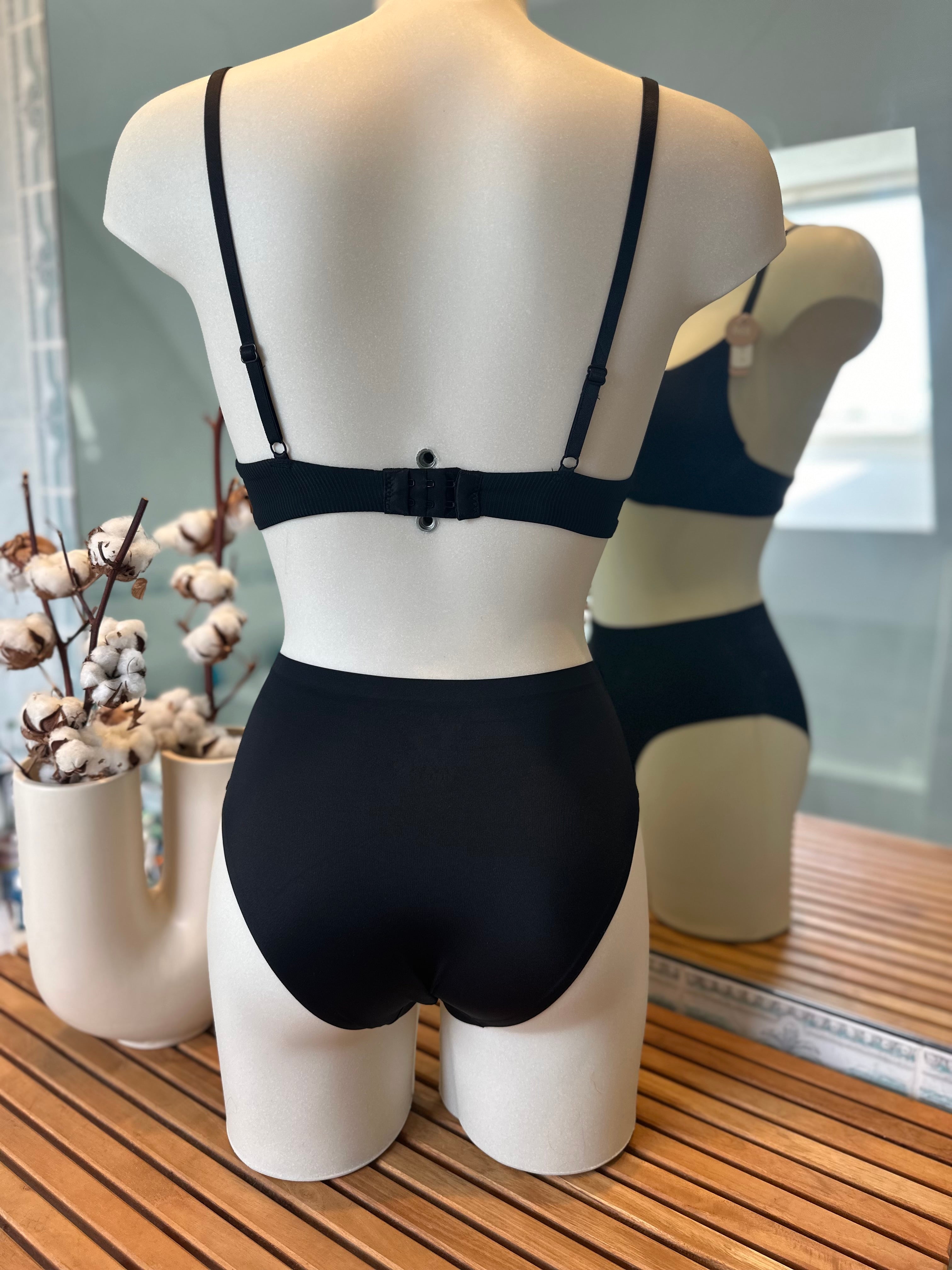 Ensemble triangle sans armature confortable