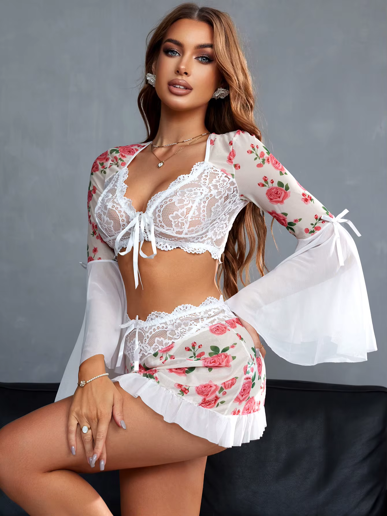 Ensemble Jupe et Top en Dentelle – Broderie Florale Blanche